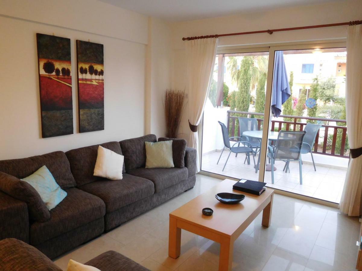 Vanessa 2 Bedroom Apartment Paphos Bagian luar foto